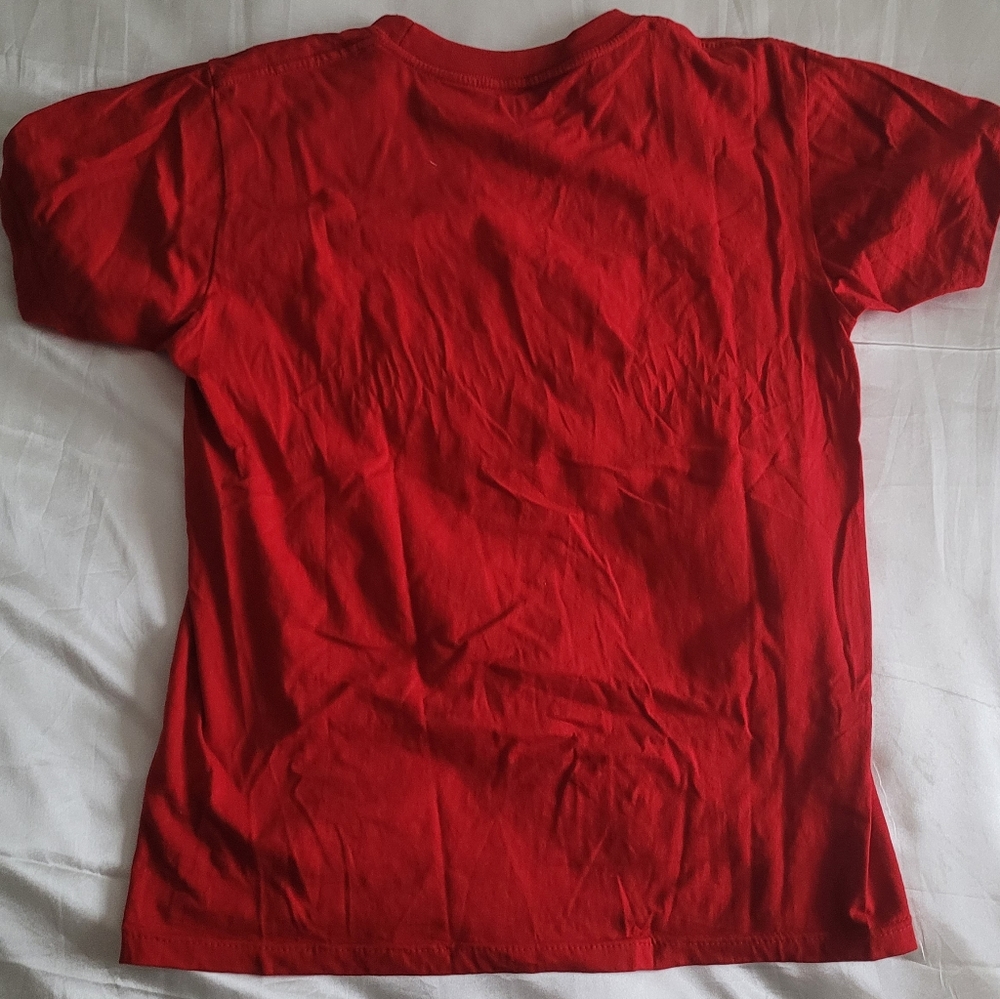 Graphic Tee, Size M - Picture 3 of 3
